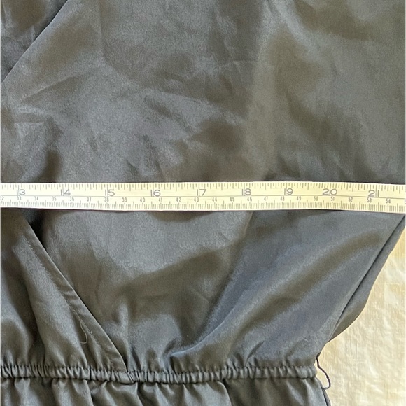 Kardashian kollection dolman wrap black dress size Large - Picture 6 of 6